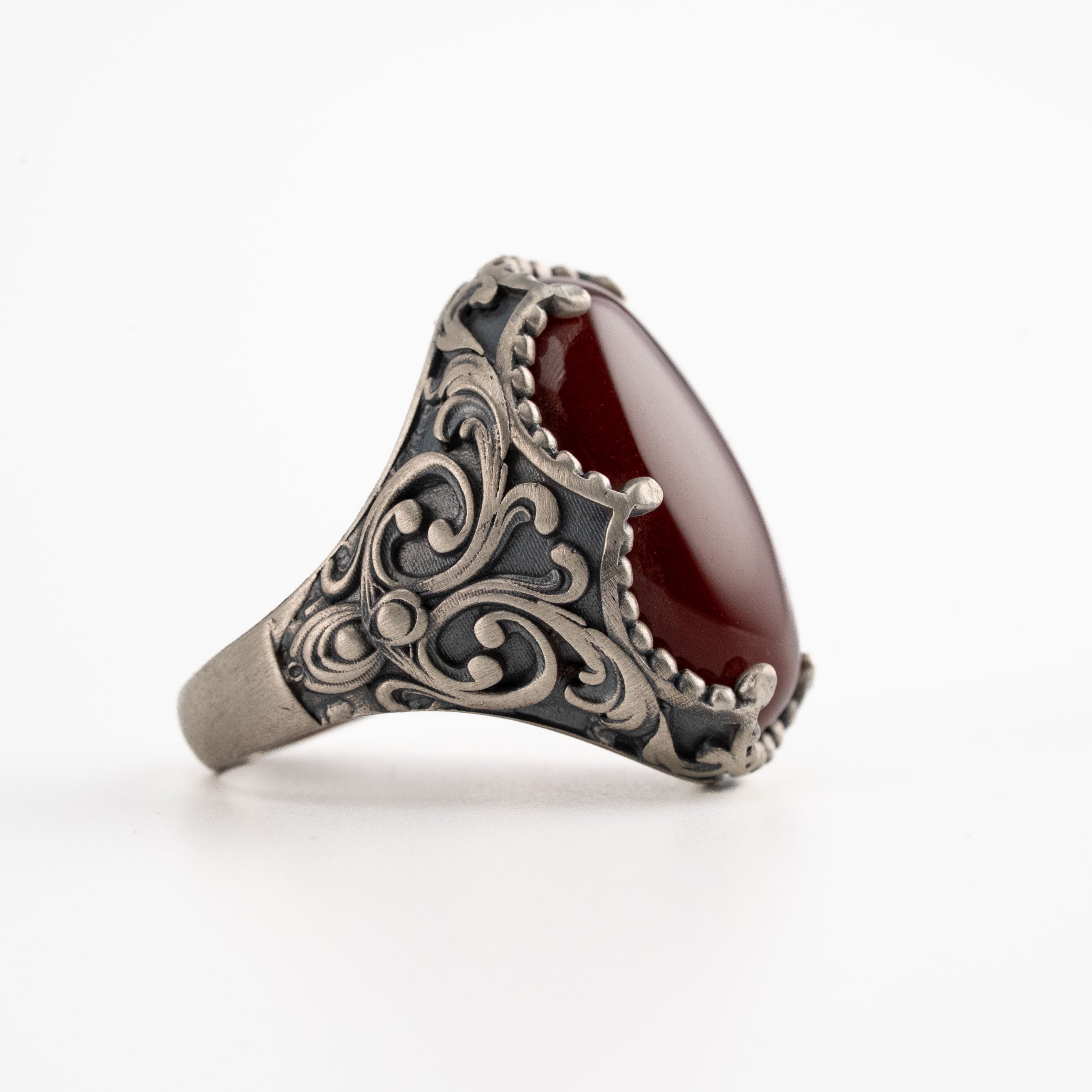 Sterling Silver Carnelian Ring - Gothic Signet Band with Natural Red Agate Oval Gemstone